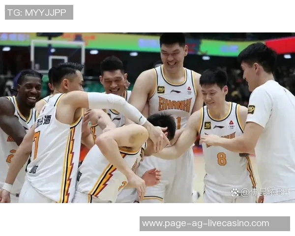 广东队强势击败上海与山西杜锋决策避开广厦男篮全力争胜