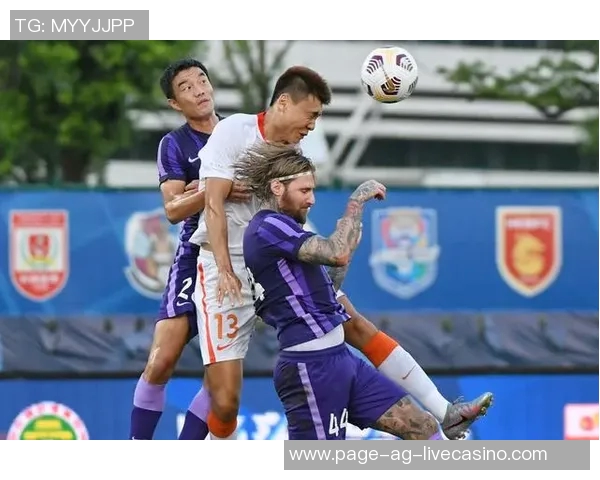 皇家盐湖城对决强敌展现球队实力与战术魅力的精彩赛事分析